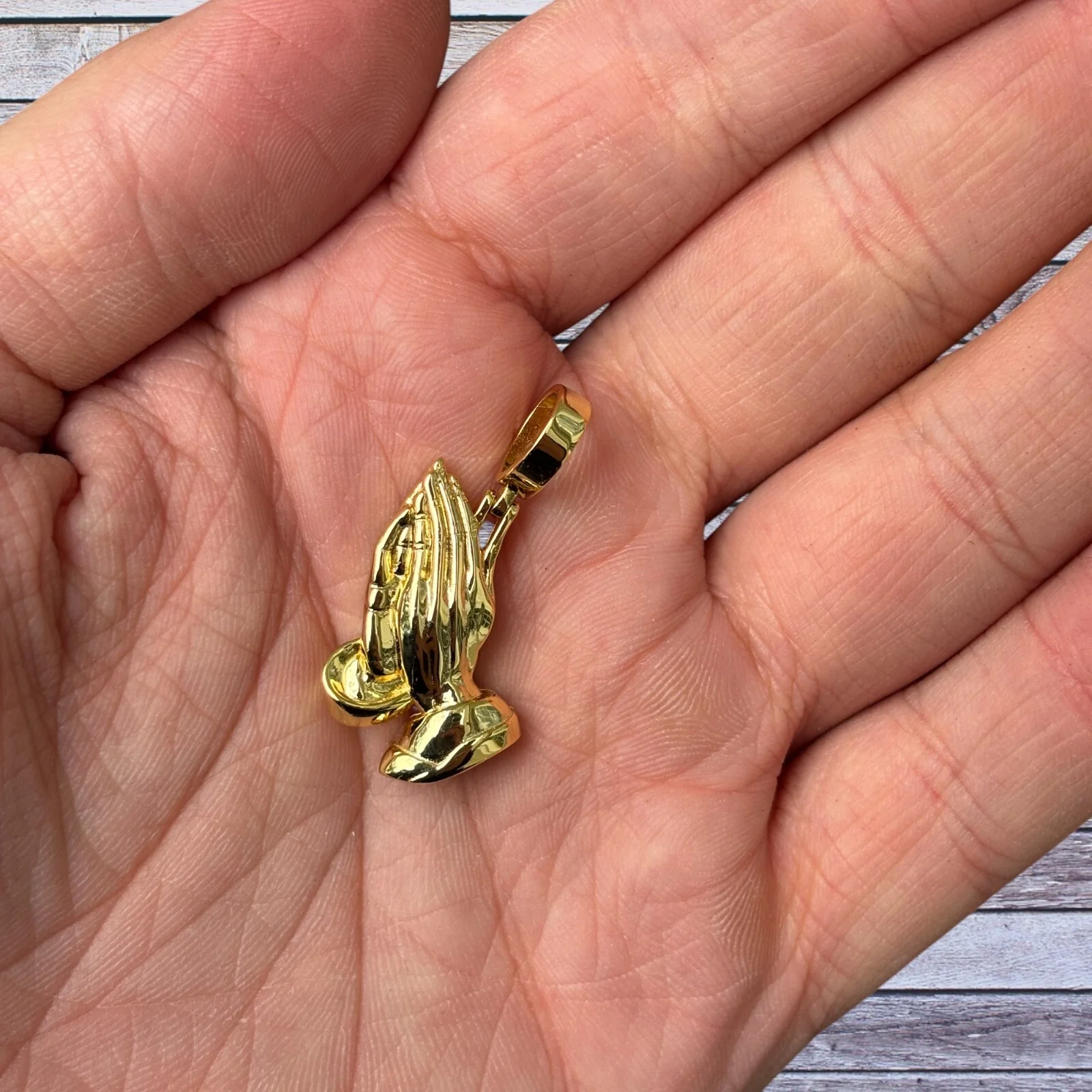 925 Sterling Silver Praying Hands Pendant - Small - Image 7