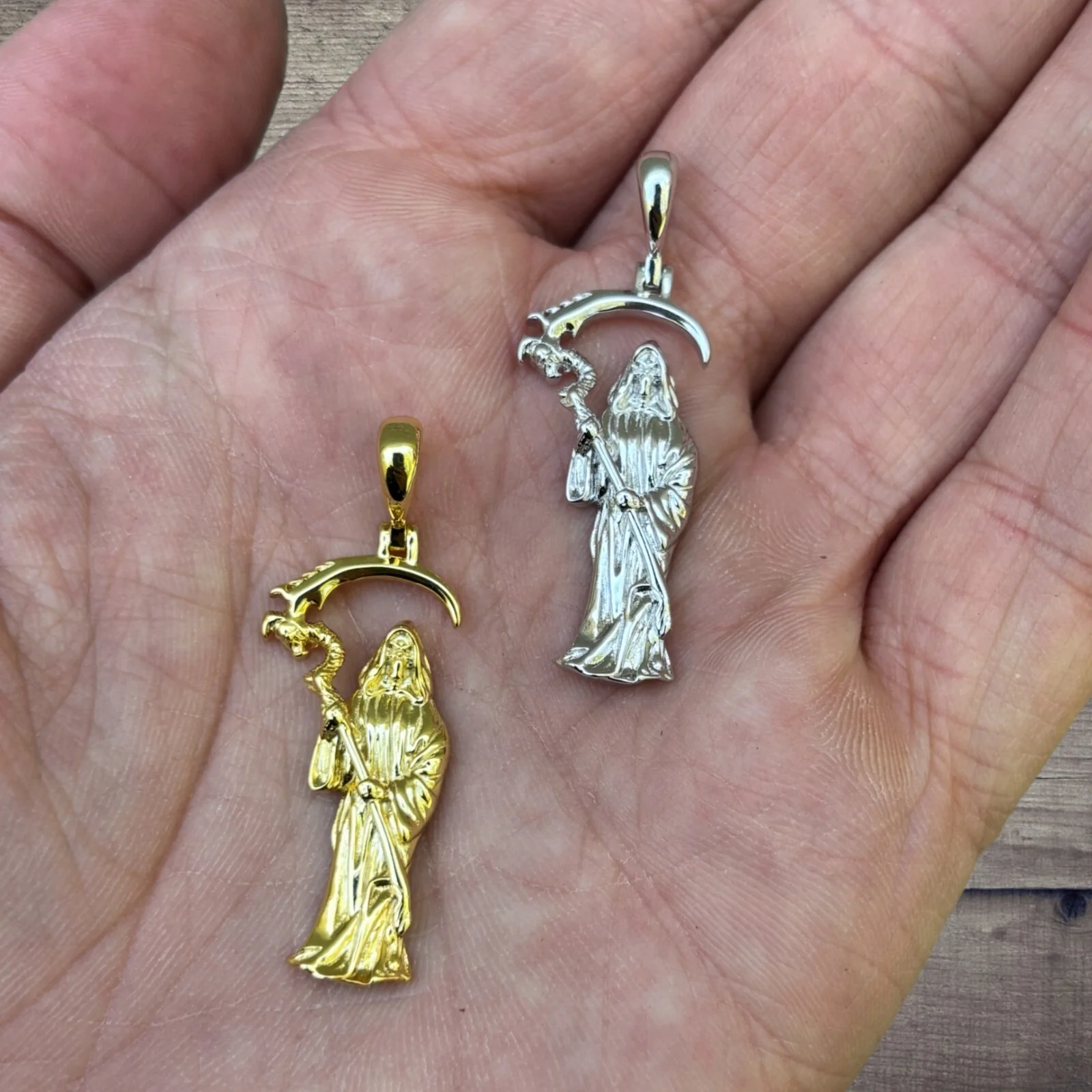 925 Sterling Silver Santa Muerte Grim Reaper Pendant - Image 3