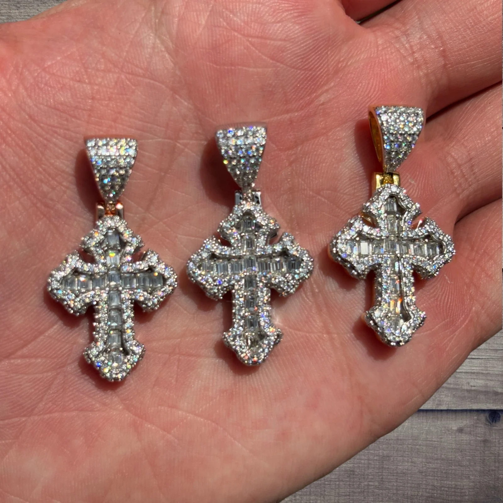 925 Sterling Silver Gothic Cross With Moissanite - Small - Image 4
