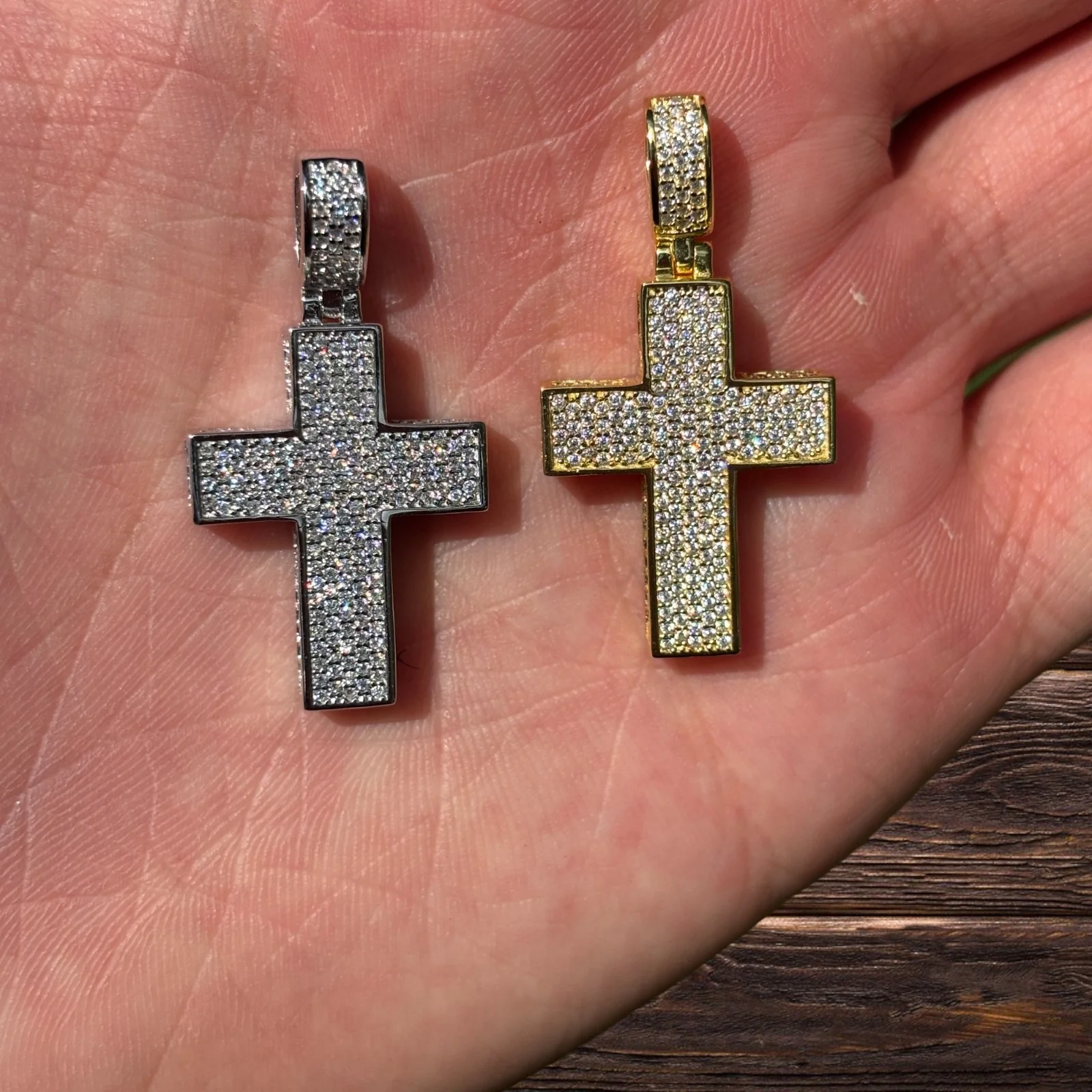 925 Sterling Silver 3D Cross Pendant With Moissanite - Small - Image 4