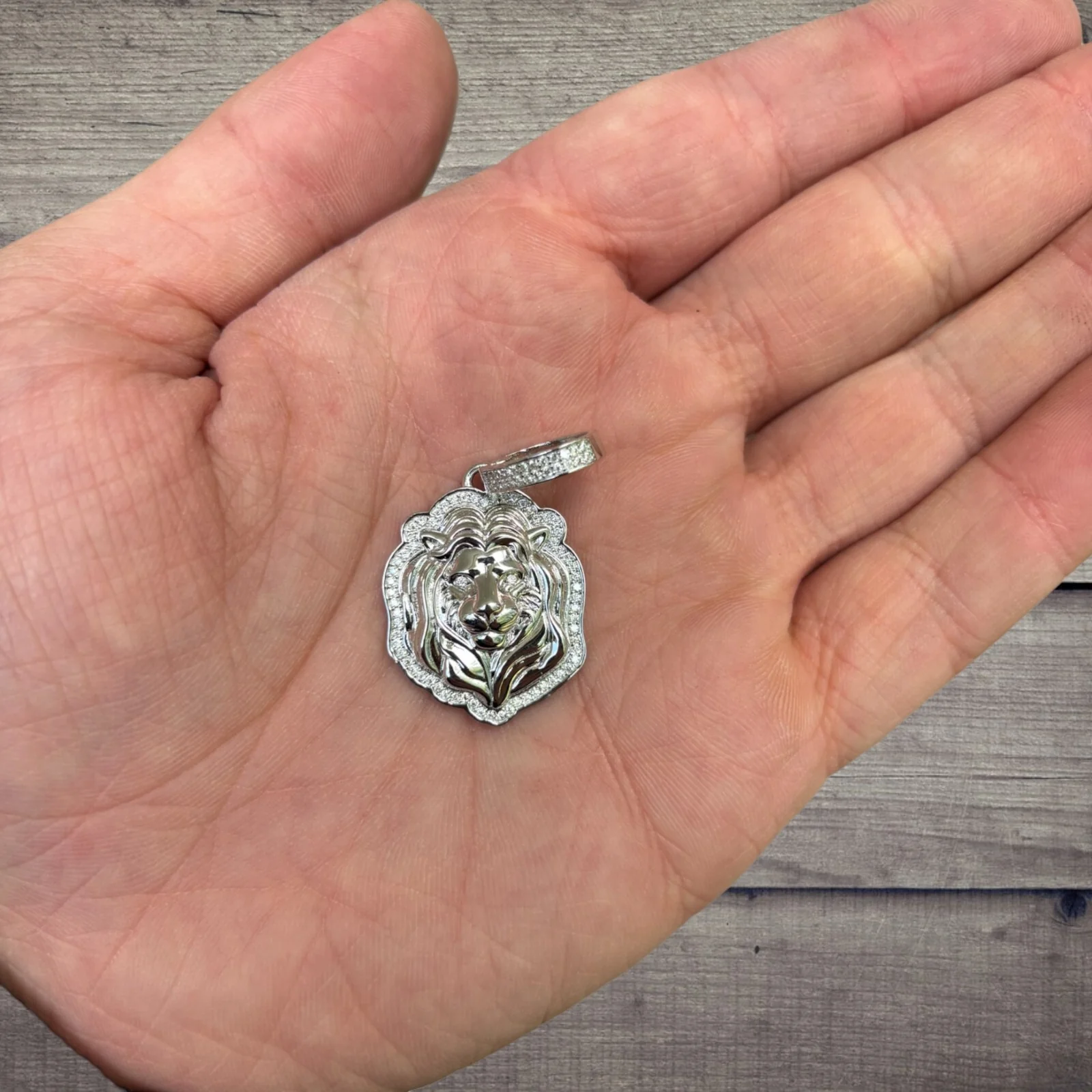 925 Sterling Silver Lion Head Pendant With Moissanite - Small - Image 4