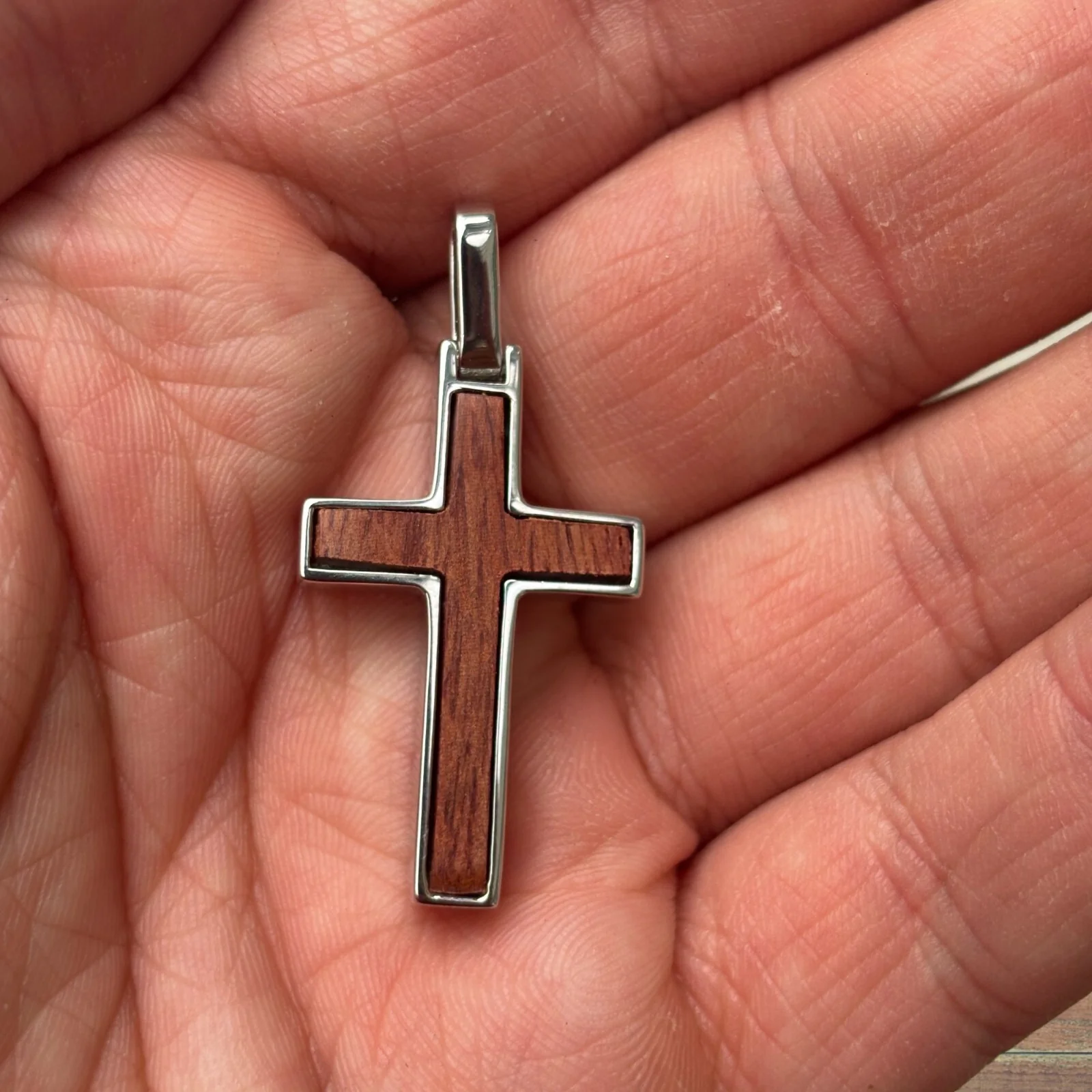 925 Sterling Silver Wooden Cross Pendant - Small - Image 4