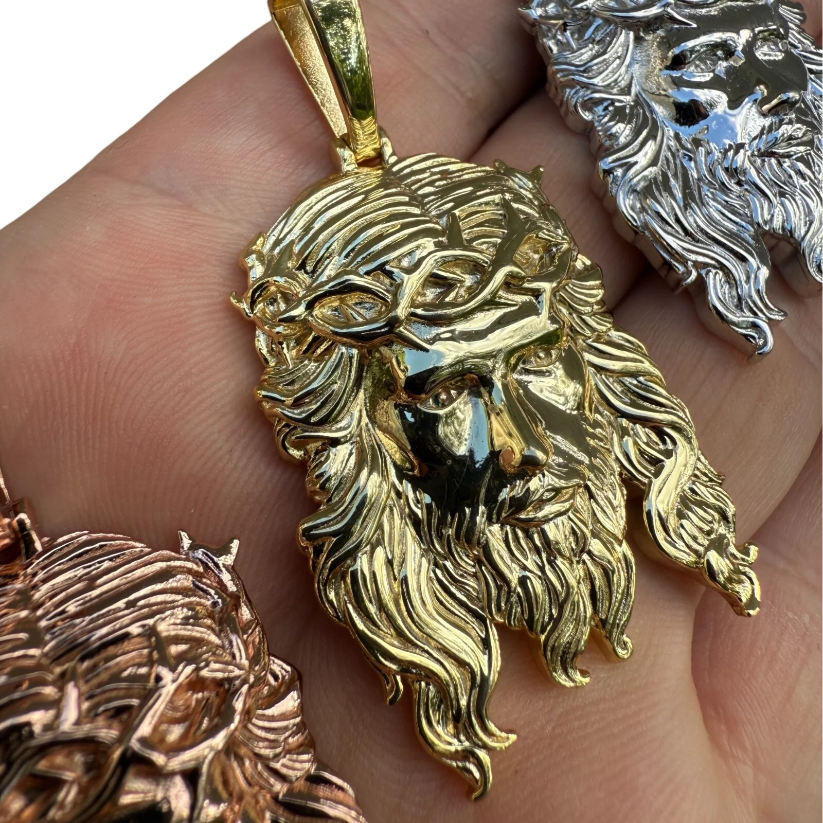 925 Sterling Silver Classic Jesus Piece Pendant - Medium - Image 14