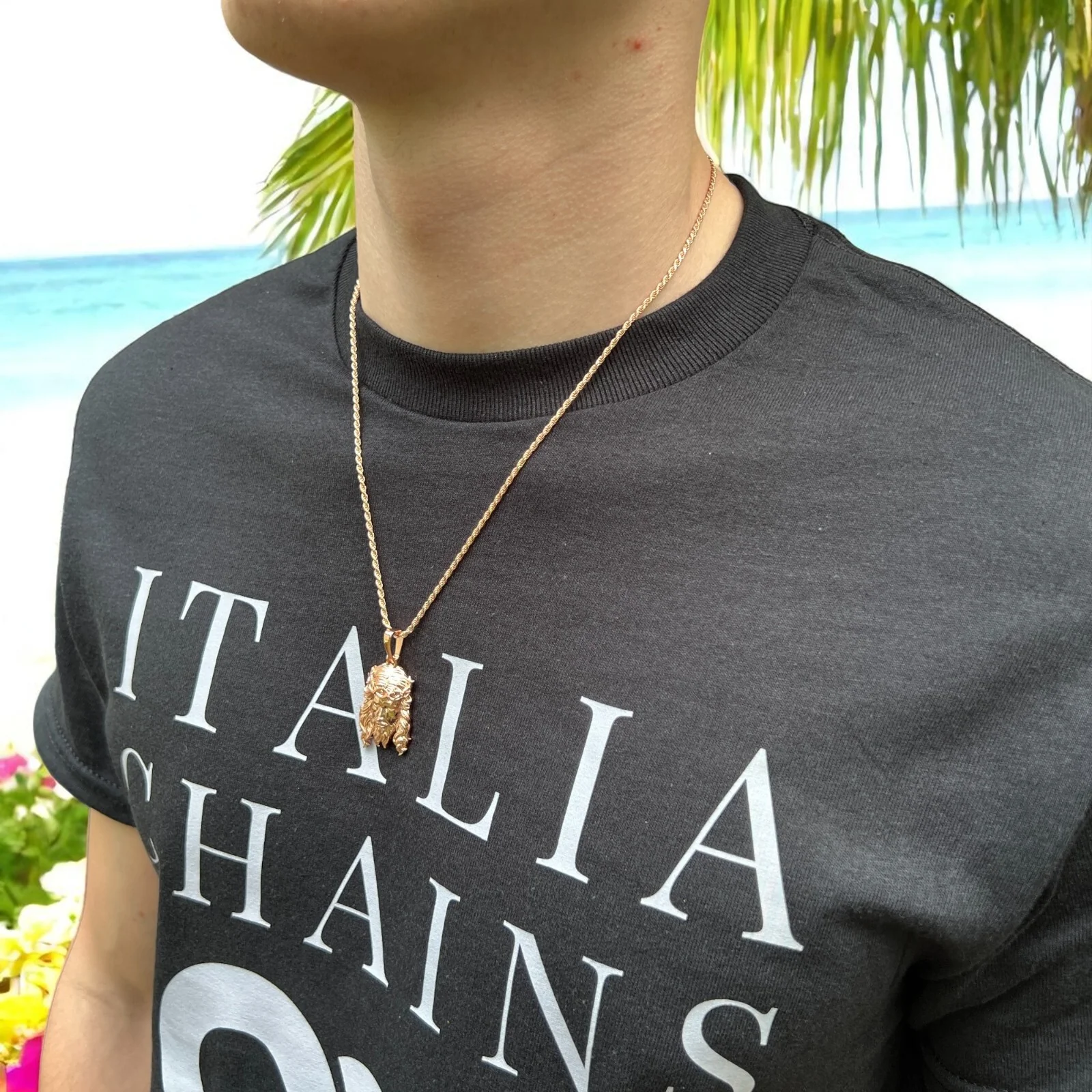 925 Sterling Silver Classic Jesus Piece Pendant - Small - Image 5