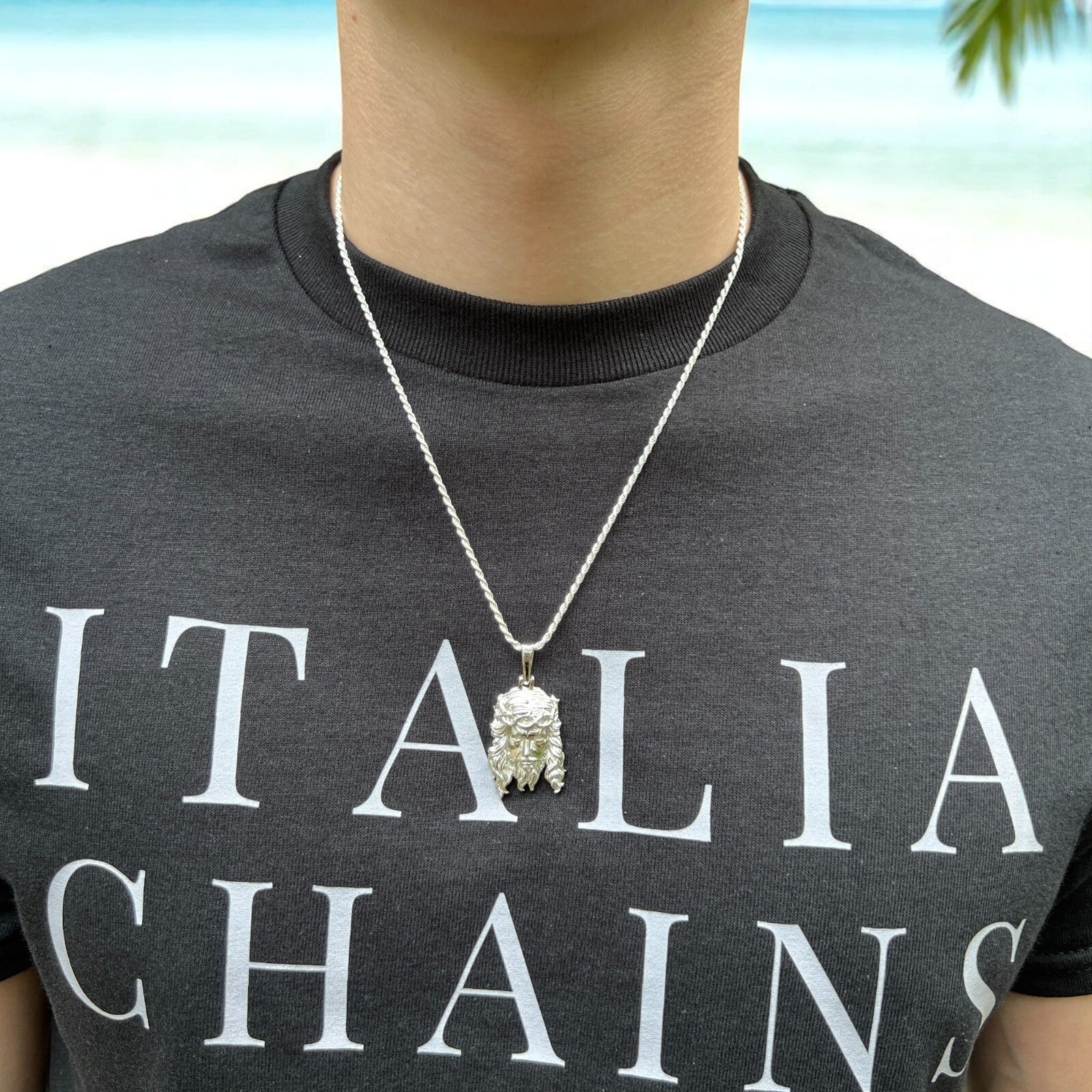 925 Sterling Silver Classic Jesus Piece Pendant - Small - Image 8
