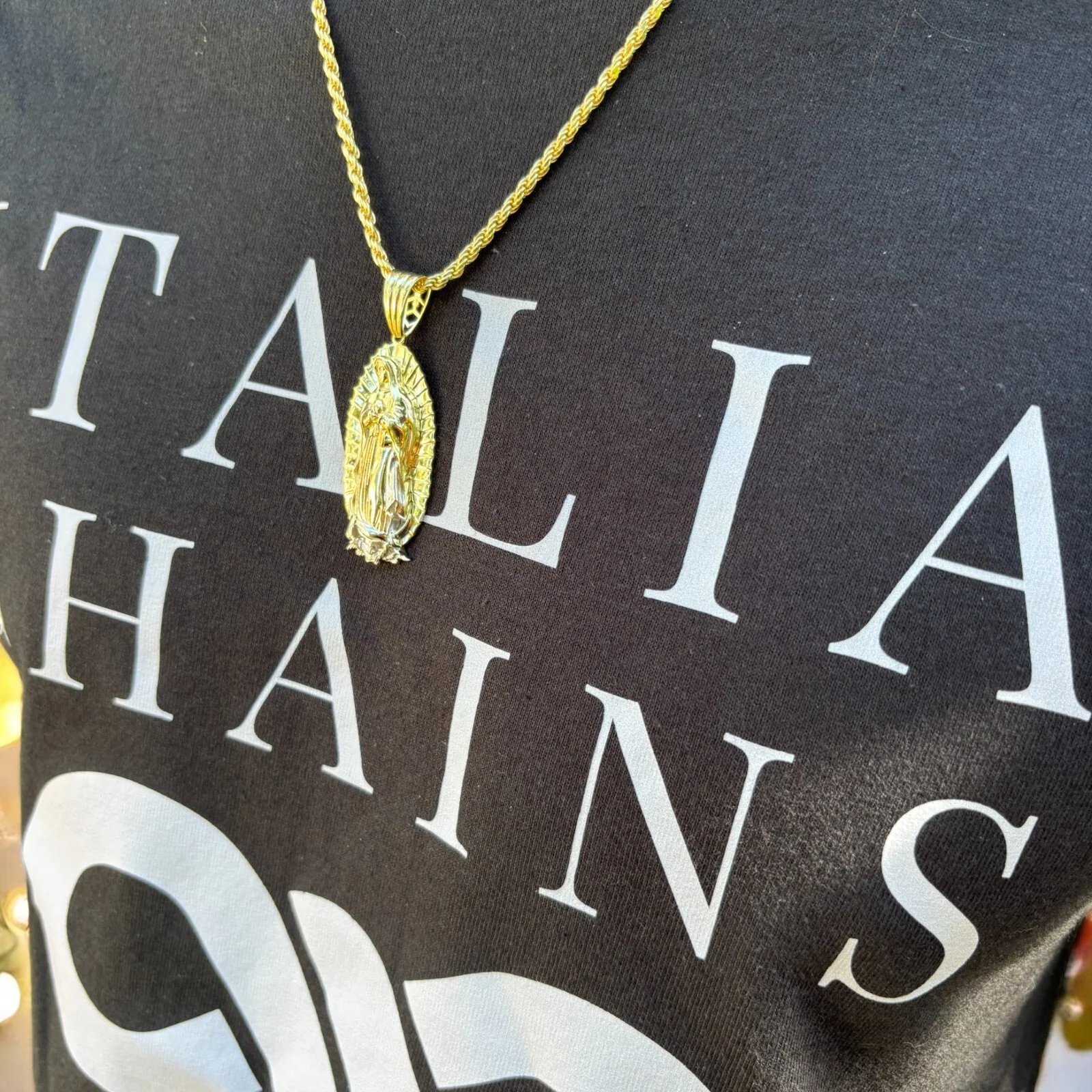 925 Sterling Silver Virgin Mary Pendant - Image 12